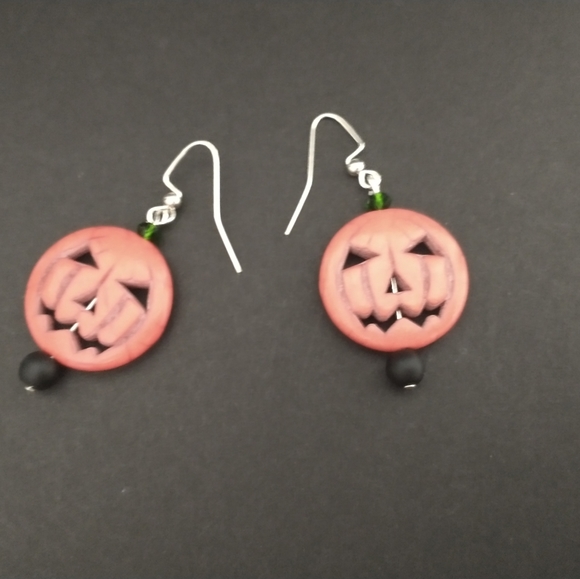 Earrings - Picture 8 of 9